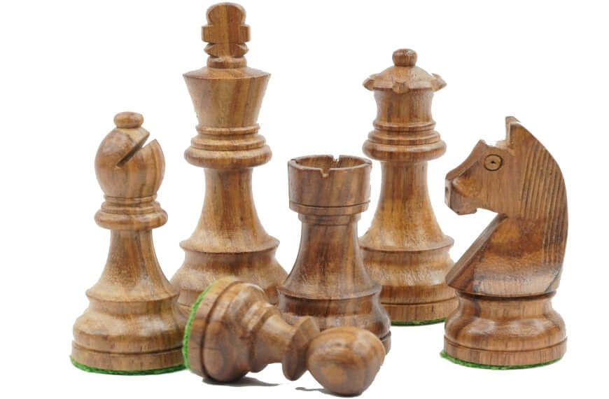 The Grandmaster Chess Set - My Chess Sets