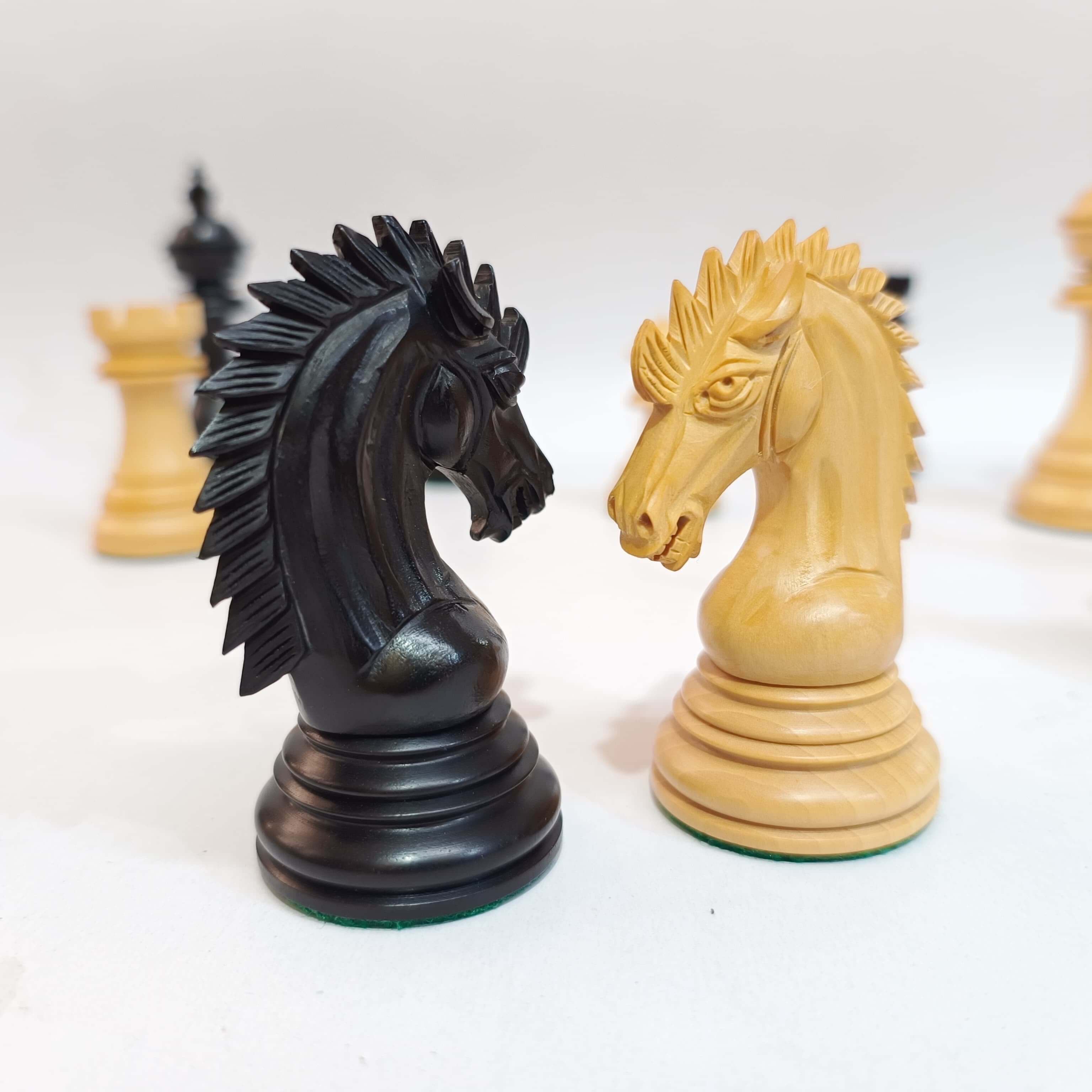 Luxury Staunton Chess Pieces - Ebony and Boxwood - My Chess Sets