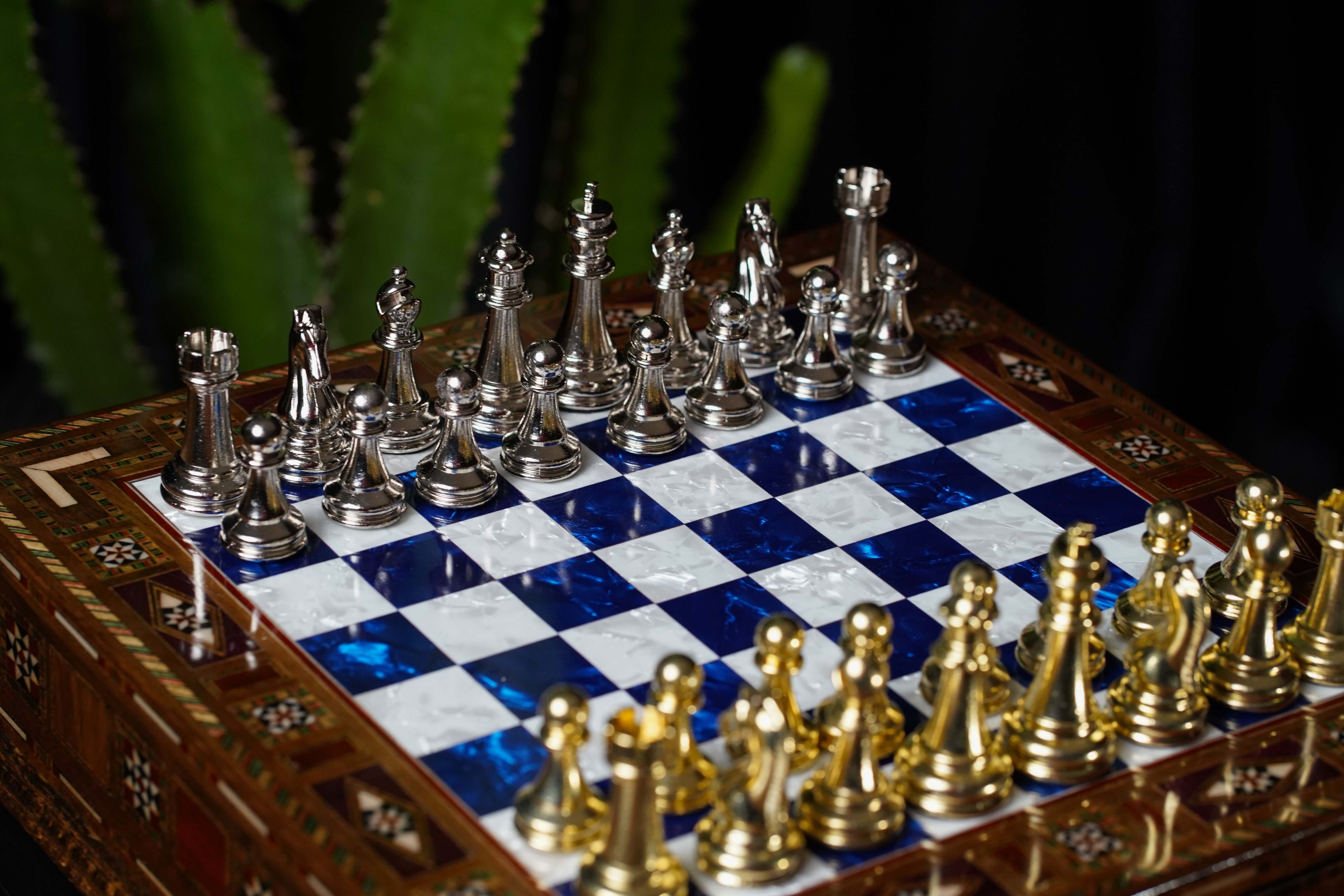 Handmade Luxury Chess Set With Storage Units (Blue)