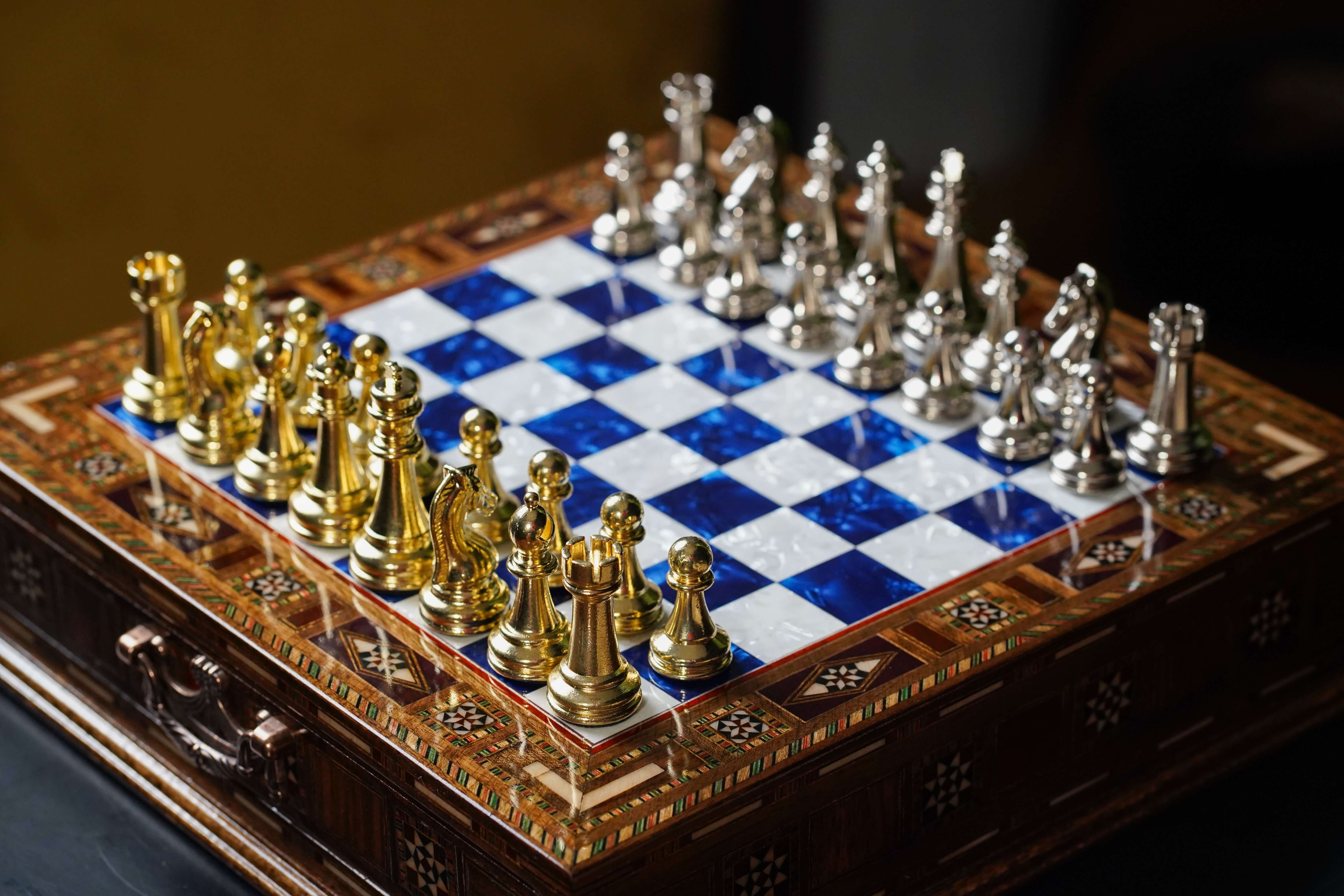 Handmade Luxury Chess Set With Storage Units (Blue)