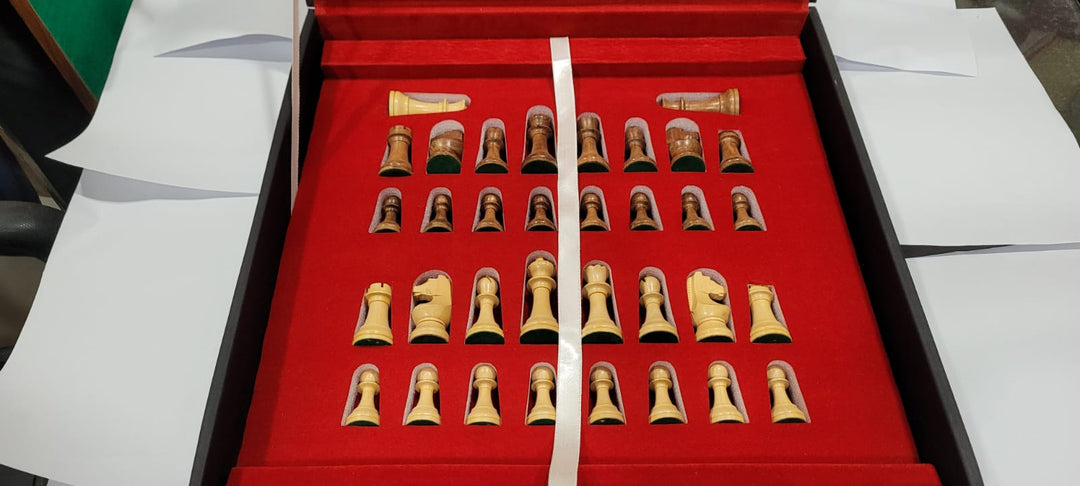 Special Edition Artist's Crafted Vintage Staunton Chess Set