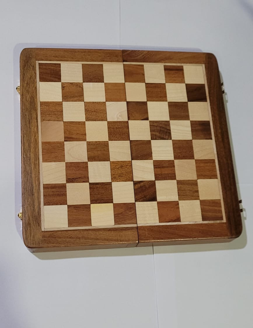 High Quality Wooden Magnetic Chess Set