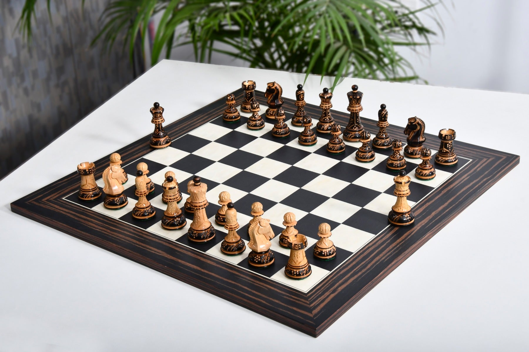 1950 Dubrovnik Bobby Fischer Chess Set Lacquered Boxwood 3.7” With Boa