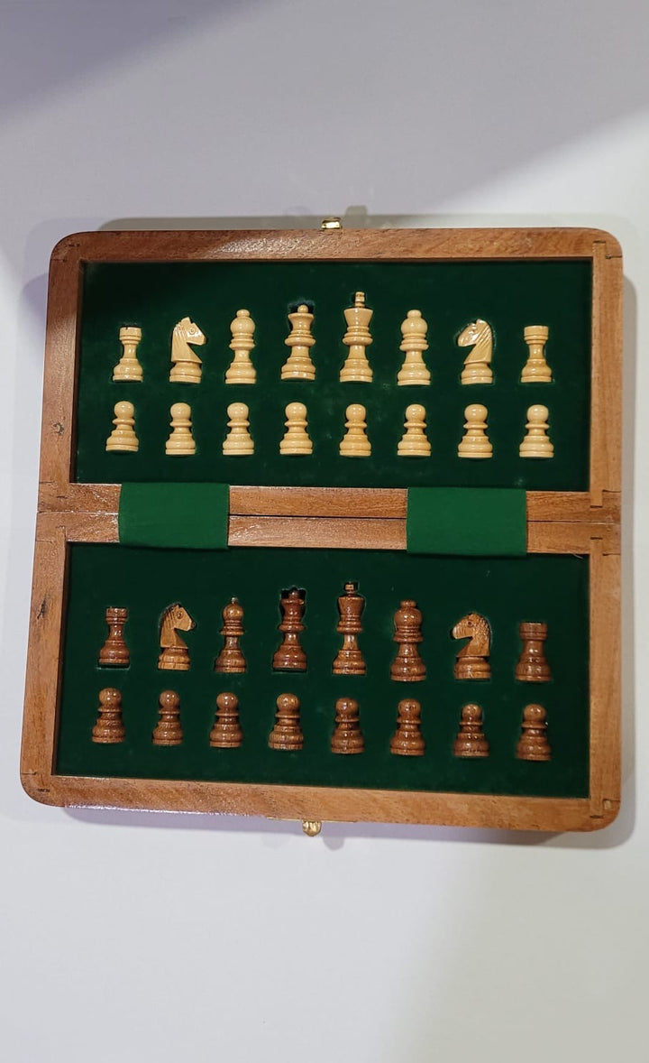 High Quality Wooden Magnetic Chess Set